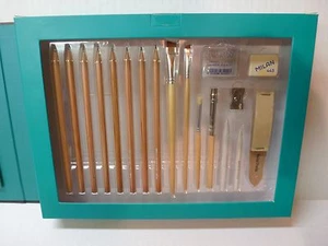 Walter Foster Discover Pencil Drawing Deluxe Art set kit new DLX4 - Picture 1 of 4