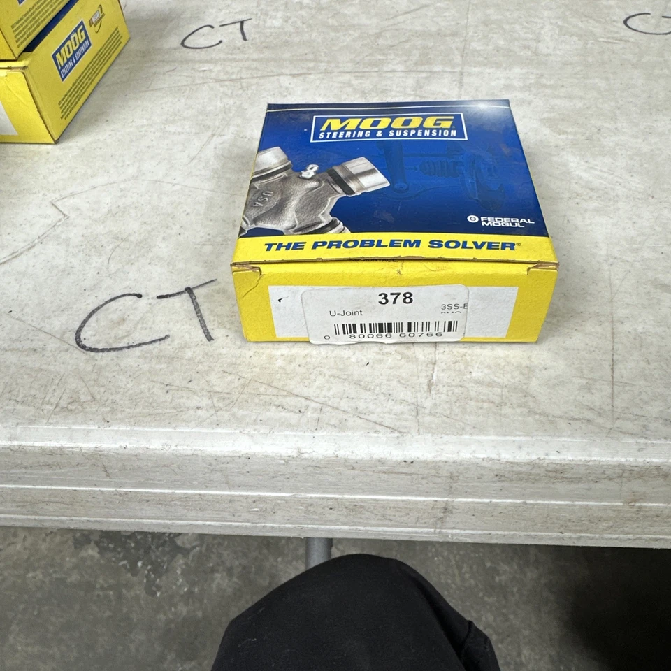 Junta universal Moog junta en U 378 para Chevrolet Dodge Ford GMC Jeep Foto 1 de 1