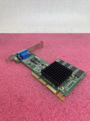 Rage Xpert2000Pro Ultra 32M AGP Graphics Card - Image 1 of 4