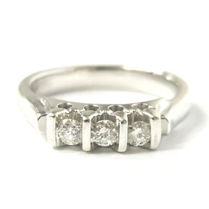 9ct White Gold Diamond Ring Three Stone Trilogy Size M 1/2 0.15ct 5g Round Cut - Picture 1 of 13