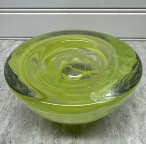 KOSTA BODA Glass ATOLL CANDLE HOLDER Lime Green Swirl Bowl Votive - Picture 1 of 3