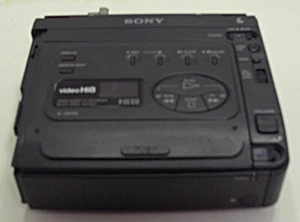 SONY EVO-250 VIDEO HI8 8MM MICRO VCR WORK GREAT FOR 8MM TO TRANSFER VIDEO TO DVD - Picture 1 of 4