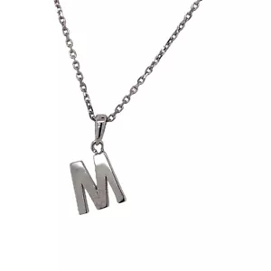 14 Karat Weißgold Einfach Initial Anhänger Buchstabe "M" Set auf 16" Kette - Bild 1 von 2