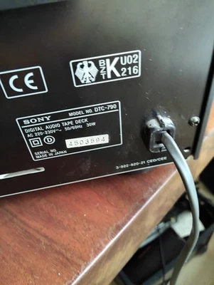 Sony DTC-790  DAT Recorder  funktionierende FB! - Bild 1 von 4