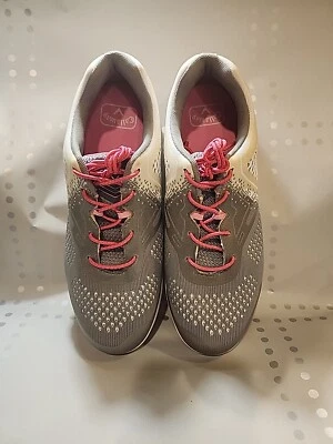 Zapato de golf Callaway para mujer 8,5 gris/blanco con cordones Foto 1 de 4