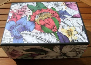 🌺💐😍✨PAPERCHASE BOX GIFT CARDBOARD ARTICHOKE ANTHROPOLOGIE OLIVER BONAS - Picture 1 of 6