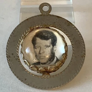 Vintage Double Sided Spinner Charm Pendant - Martin Luther King & Bobby Kennedy - Picture 1 of 5