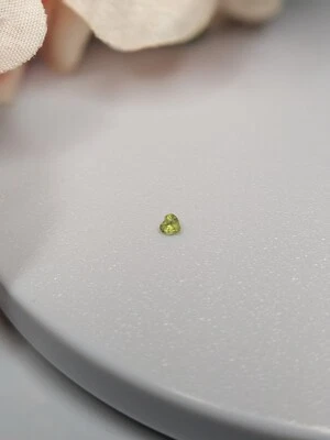 Piedra preciosa de corazón de peridoto genuino Foto 1 de 4