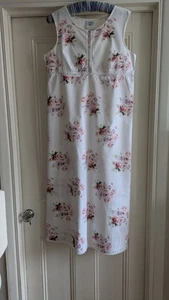 VINTAGE LAURA ASHLEY WHITE COTTON WITH ROSES NIGHTDRESS - MEDIUM - Picture 1 of 10