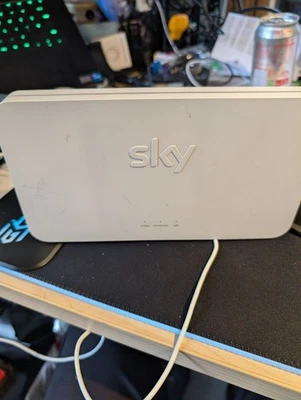 Sky Q Broadband Wi-Fi Booster SE210A (Latest Model) - Image 1 of 2
