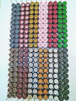 Hot Wheels 4 Speichen Donuts Gummireifen Random 120 Sets (hochwertig) - Bild 1 von 4