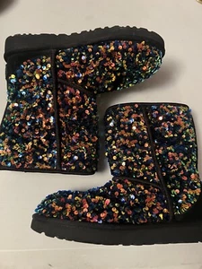 UGG CLASSIC SHORT STELLAR SEQUIN WOMEN BOOTS BLACK US 6 - Picture 1 of 9