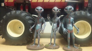 3 Extraterrestrial Ufo  Aliens Figures 6" x 1/2 Tall Custom made Unfinished