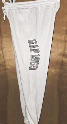 New GAP Kids Fleece Jogger Sweatpants Cream Size 6-7 Small. Elastic Waistband - Image 1 of 4