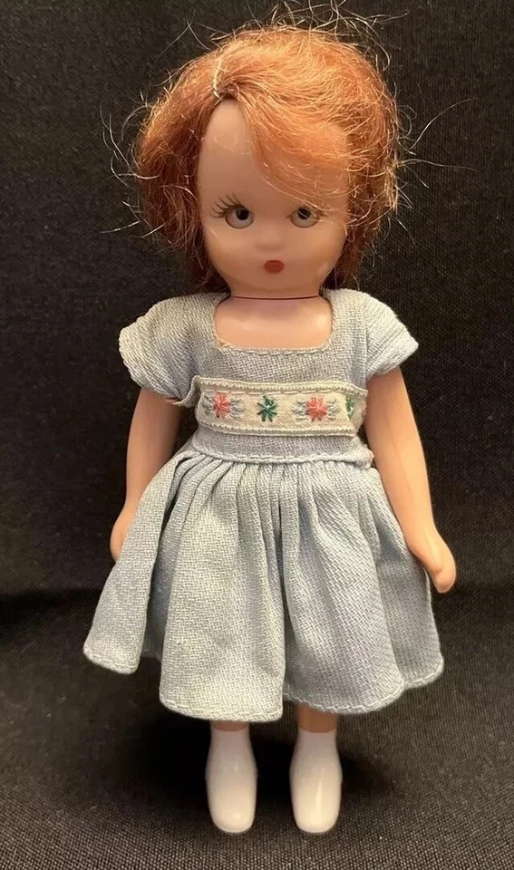 Кукла Nancy Ann Story Book «Big Sister Goes To School» Walker синее платье No60 - Изображение 1 из 4