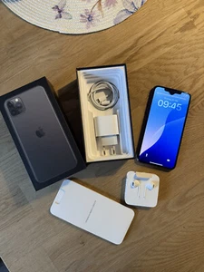 Apple iPhone 11 Pro Max 256GB speicher ohne Sim Lock - Bild 1 von 9