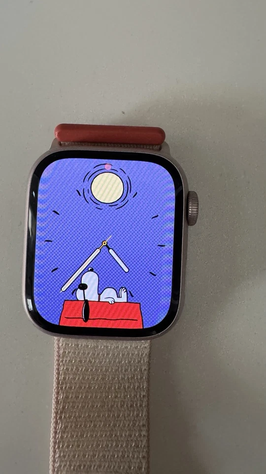 Apple Watch Series 9 41 mm solo GPS - oro rosa Foto 1 de 4