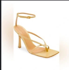 Bottega Veneta Stretch Lounge Napa Cane Sugar Sandals. Size: 37 (6.5) - Picture 1 of 14