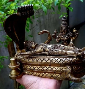 Rara statuina idolo vintage ottone Shri Padmanabha Swamy Sheshasayi Vishnu - Foto 1 di 8