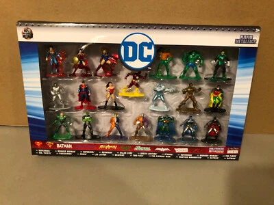 DC Comics Nano Metalfigs Diecast Figures 20 Pack Batman, Superman, Robin, Flash - Image 1 of 4
