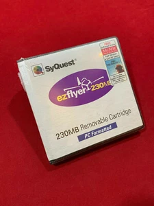 NEW! syQuest ezflyer EZ230 disk – 230 MB 3.5" removable-disk hard drive disc - Picture 1 of 3