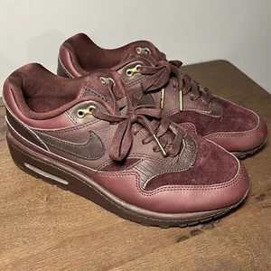 NIKE WOMEN’S AIR MAX 1 BURGUNDY CRUSH SIZE 8 DV3888-600 - Picture 1 of 14