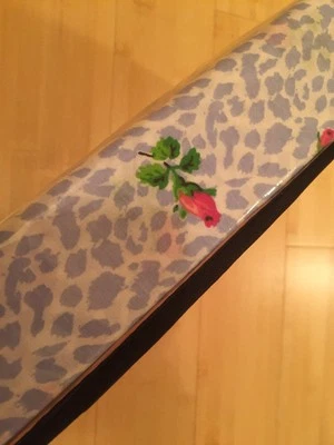 Juego completo de sábanas Betsy Johnson Rose Buds 4 piezas Foto 1 de 4