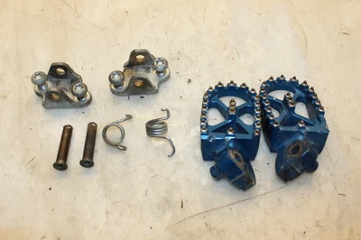 2007 雅马哈 YZ250F 左右脚 Rests Pegs Turner 售后市场  — 第 1/4 张图片