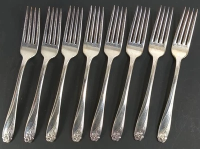 Juego de 8 tenedores de cena vintage 1847 Rogers Bros patrón narciso plateado 7,5" Foto 1 de 4