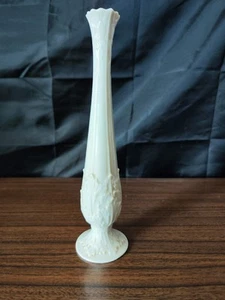 Lenox Florentine Bud Vase - UK Based - Picture 1 of 3