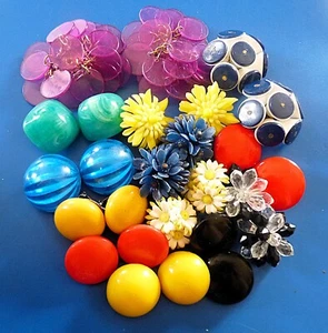 LOT Bijoux Rétro Anciens FANTAISIE B.O. Clips Old COSTUME EARRINGS Plastic - Picture 1 of 7