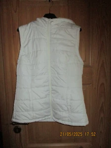 Weste weiß Jacke ohne Ärmel Gr.: S M 36 38 40 wie neu klassiker warm!!! - Bild 1 von 2