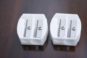 Afilador lápiz de maquillaje de 1 pieza 2 en 1 regular/jumbo - Imagen 1 de 3