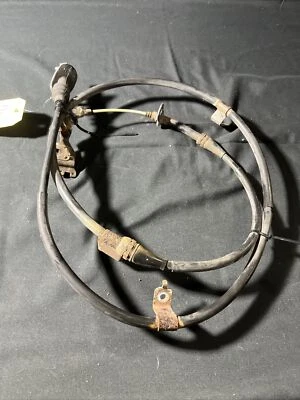 Cable de freno de emergencia izquierdo Nissan Altima 2007 2,5 L R22 Foto 1 de 3