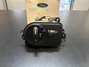 INTERRUTTORE ILLUMINAZIONE LUCI ESTERNE FORD FIESTA FUSION 2001-2005 - Imagen 1 de 4