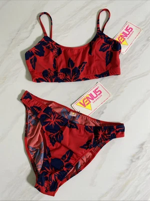 De Colección Venus Raro De Colección Rojo y Azul Marino Tropical Bikini Top e Inferior Traje de Baño NUEVO NUEVO CON ETIQUETAS Foto 1 de 4