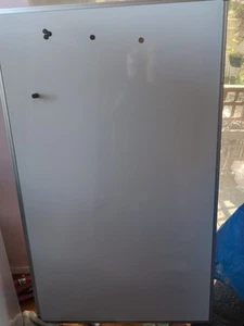 Whiteboard 1500mm X 910mm - Picture 1 of 5