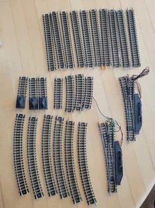 Atlas Lot of N Gauge 25 Pcs. Bumpers, Straight, Curved, Left Turnouts - Used - Picture 1 of 2