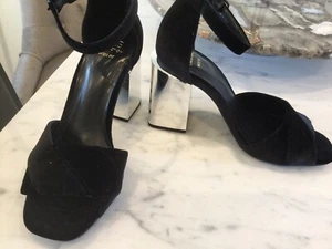 Sandalias M&S para mujer imitación terciopelo plateado tacón bloque aspecto retro Reino Unido 3,5 - Imagen 1 de 6