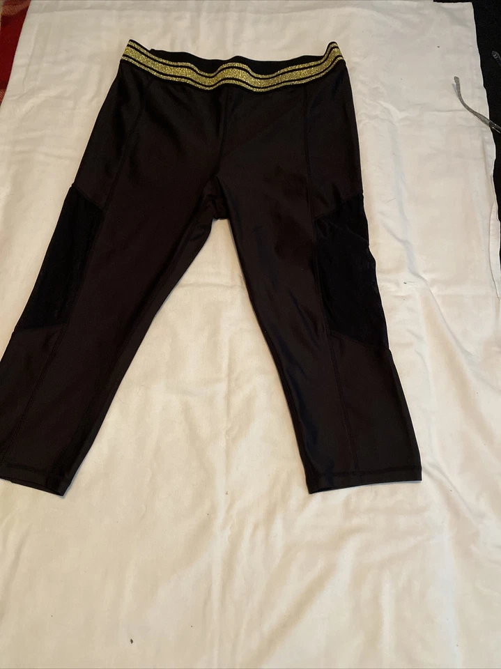 Leggings Capri C&C California Feminina XL Preta Athleisure Roupa Ativa Yoga Academia - Imagem 1 de 4