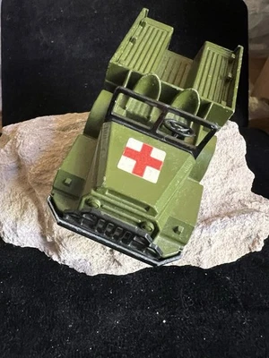 Matchbox Battle Kings K112 DAF Ambulance 1976 Army Green Red Cross Medic Used - Image 1 of 4