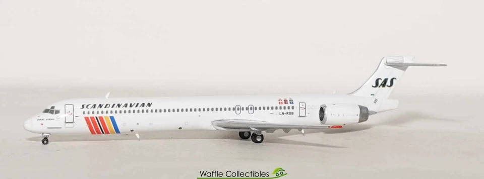 Avión 1:400 JC Wings SAS Scandinavian Airlines MD-90 LN-ROB 90314 LH4394 Foto 1 de 1
