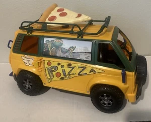 Playmates Teenage Mutant Ninja Turtles Mayhem Pizza Van Michelangelo W/ Ninjas - Picture 1 of 9