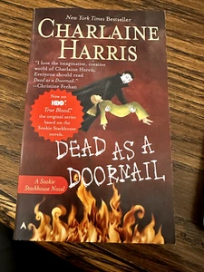 Dead as a Doornail (Sookie Stackhouse/True Blood, Book 5) -Soft cover - Picture 1 of 4