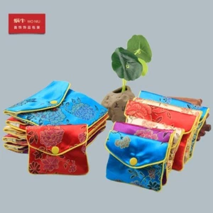Wholesale 20 pcs Chinese Handmade Vintage Embroidered Silk Purse Gift Bag - Bild 1 von 4