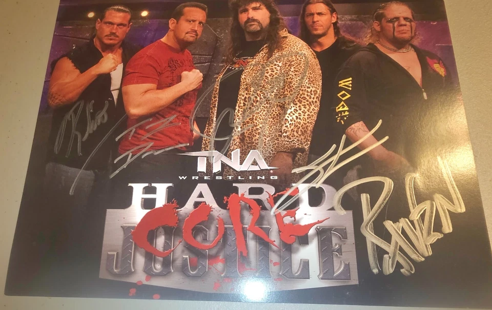 Foto promocional firmada autografiada de TNA Wrestling Hardcore Justice Impact Foley Raven Foto 1 de 2