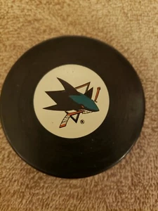San Jose Sharks Unsigned InGlasCo Autograph Model Hockey Puck - Picture 1 of 1