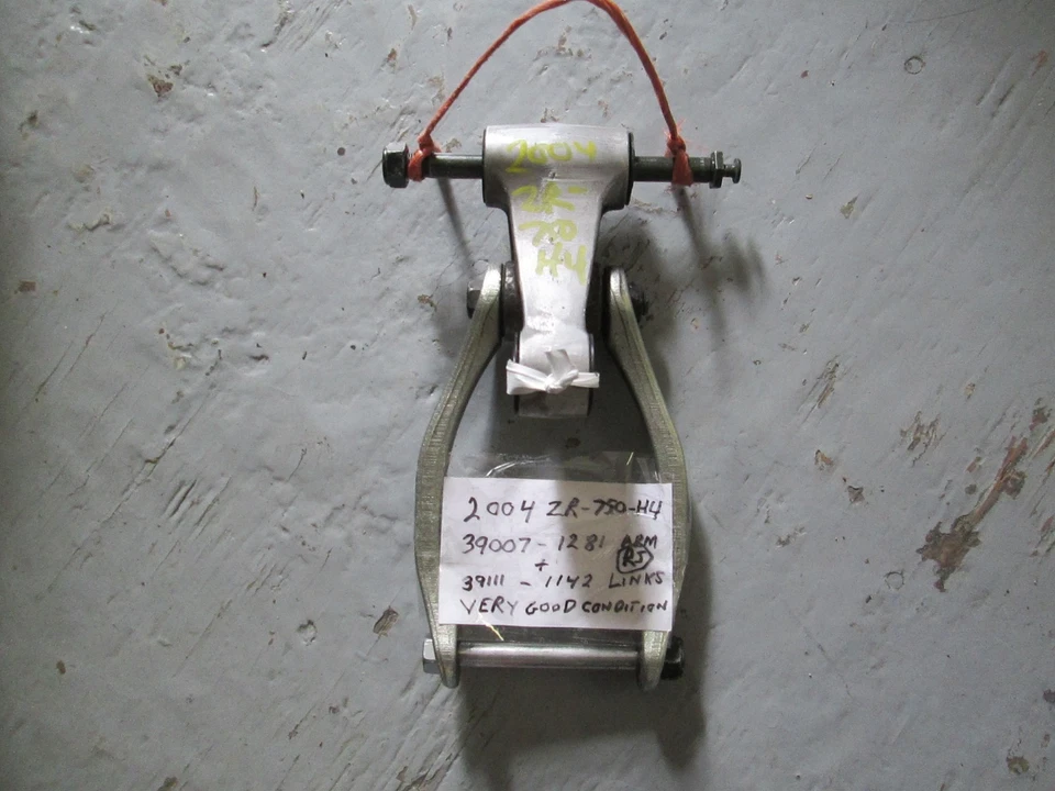 Braço e elos de suspensão Kawasaki ZR-7S/ZR750-H4. - Imagem 1 de 4