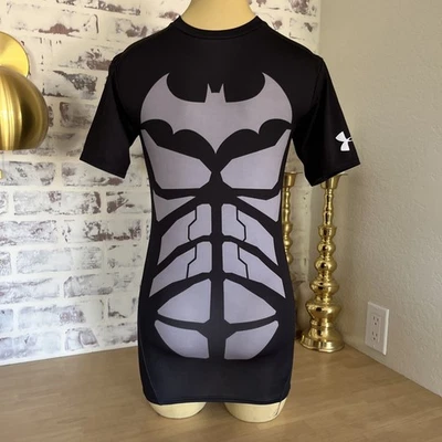 Under Armour Youth Size L Compression Batman Heatgear T-Shirt Size Sm. G5 - Image 1 of 4