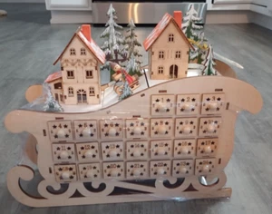 Wellesley Manor Wood Sleigh Ski Slope LED Christmas Advent Drawer Calendar ~ New - Picture 1 of 4